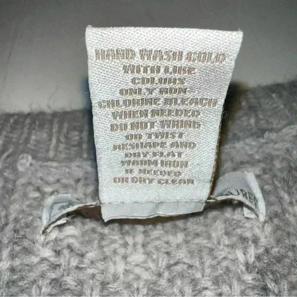 Gray 3 crocheted covered snap closure cardigan size small - Picture 8 of 10